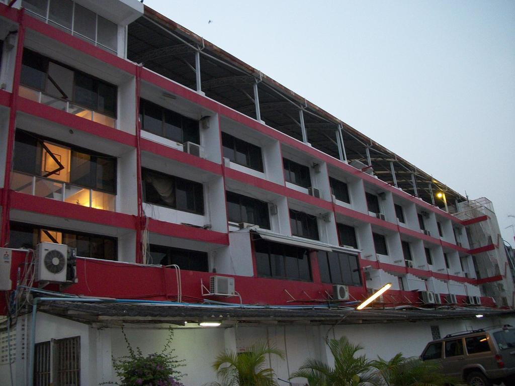 Sawasdee Hotel コーンケーン エクステリア 写真